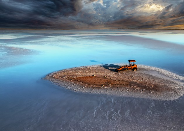 Captured by Hornsby Heights and Pennant Hills member Jonathan Holliday, his image Abandoned Grader was his first opportunity to capture an aerial shot of the old grader at Lake Tyrell, Victoria, using a drone. Post processing included a first attempt at a sky replacement (with a separate sky shot from the same location) to provide the dramatic scene. DJI Air 2S, 22mm f/2.8 lens. 1/1600 sec @ f2.8, ISO 100, -0.7 ev.