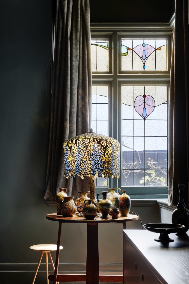 This is an example of where the room was very dark so I had to do the main exposure at 25s, then I did a light ‘flick’ so as to only get detail in the light without overexposing it. I then layered in the window detail from another bracketed exposure to complete the shot. Designer: Hecker Guthrie, Melbourne. Canon 1DX Mk II. TS-E50mm f/2.8L lens. 25s @ f11, ISO 100. Tripod.